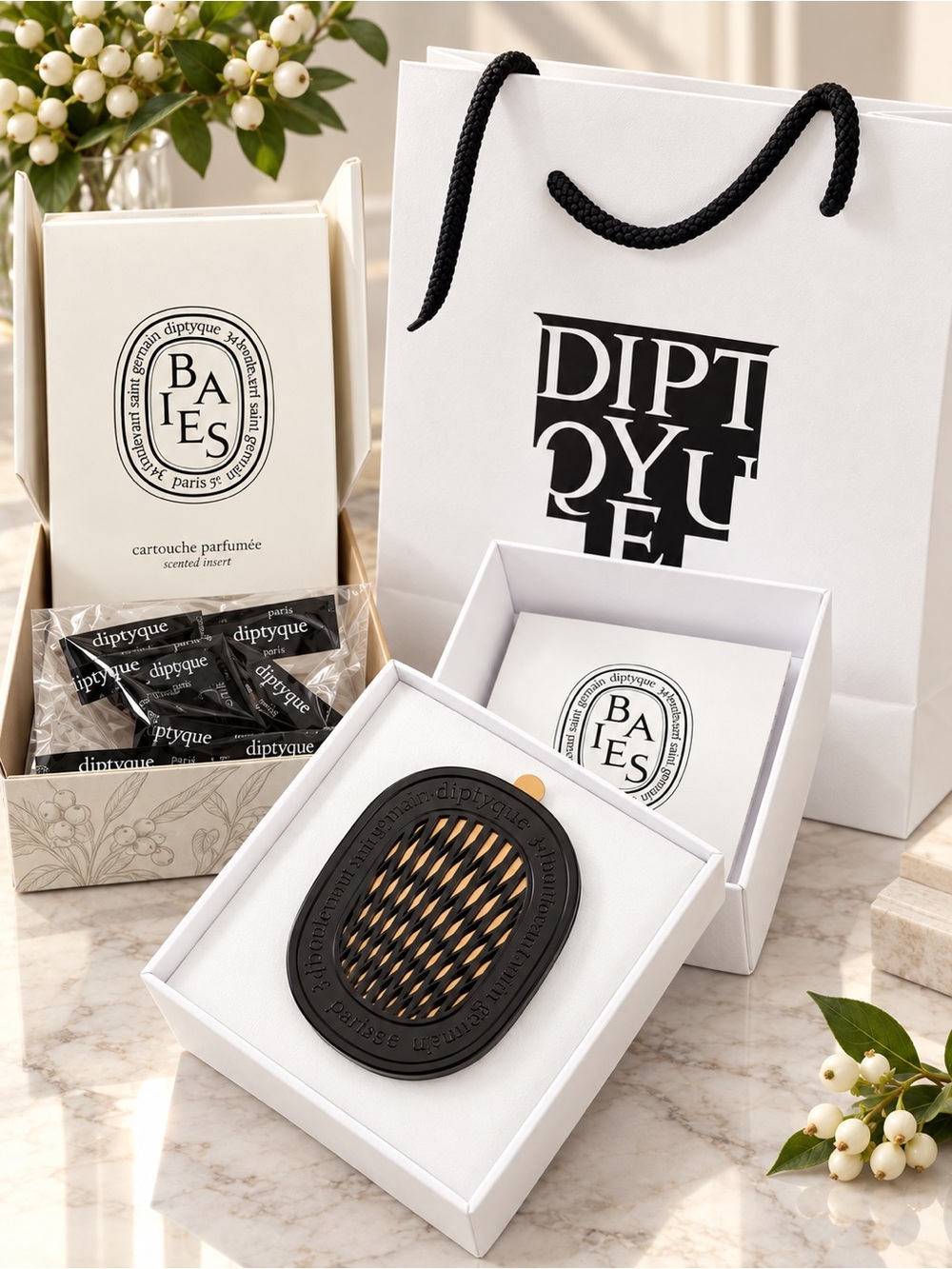 DIPTYQUE
Baies (Berries) Car Fragrance Diffuser and Refill Insert New Packaging